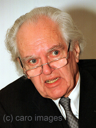 F20019CARO.JPG