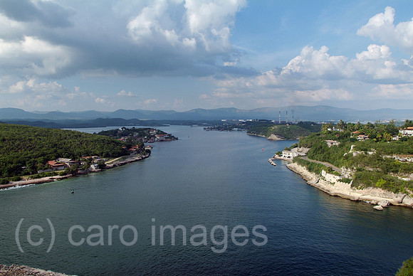 00W061217D019CAROE.JPG