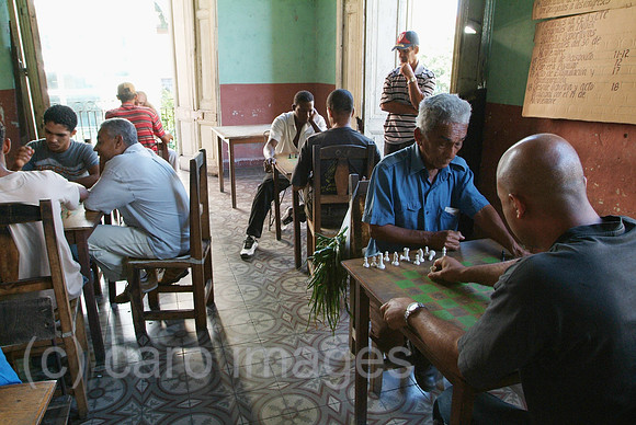 00W070126D003CAROE.JPG