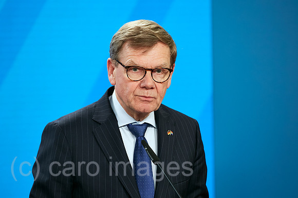 00R260414D108CAROEX.JPG