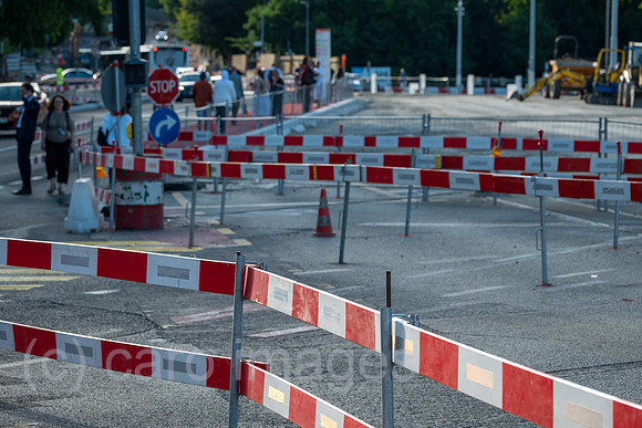 Schweiz, Genf - Strassenbaustelle im internationalen Viertel