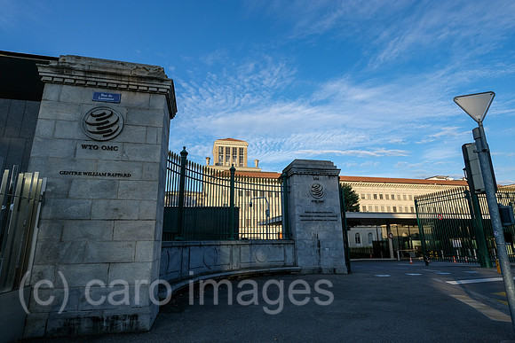 Schweiz, Genf - Sitz der WTO (World Trade Organization) im Centre William Rappard, Einfahrt