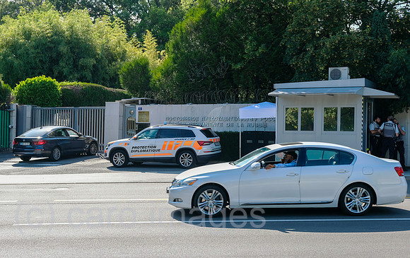 Schweiz, Genf - Einfahrt, Staendige Vertretung der Russischen Foederation beim Buero der Vereinten Nationen, Fahrzeug der La Brigade de securite diplomatique (BSD)