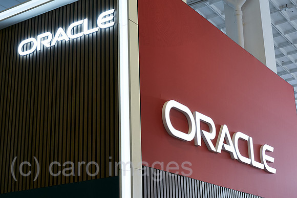 Berlin, Deutschland - Der Messestand des US-amerikanischen Unternehmens ORACLE auf der ITB 2025.