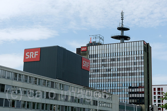 Schweiz, Zuerich - Zentrale des Schweizer Radio und Fernsehen (SRF) an der Fernsehstrasse