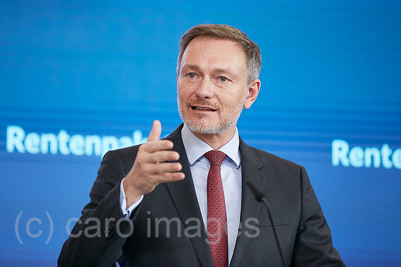 00R240305D124CAROEX.JPG