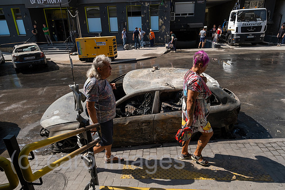 Ukraine, Lwiw - Ukraine-Krieg: Nach russischen Angriff mit Drohne und Rakete auf Wohnviertel im Zentrum (7 Tote, ca. 30 Verletzte)