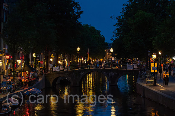 Niederlande, Amsterdam - Bruecke ueber eine Gracht in der Altstadt (Centrum)