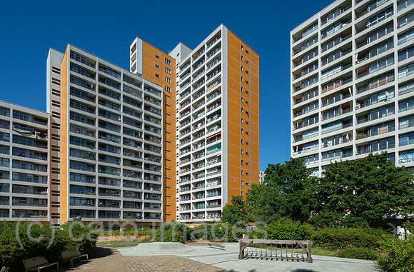 Berlin, Deutschland - Wohnhaueser der GEWOBAG in Berlin-Kreuzberg