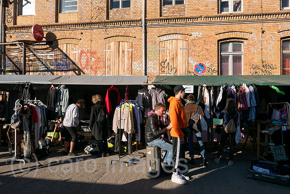 Deutschland, Berlin - Flohmarkt RAW immer am Wochenende auf dem RAW-Gelaende im Stadtteil Friedrichshain