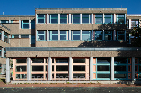Berlin, Deutschland - Die Kurt-Schumacher-Grundschule in der Puttkamer Strasse in Kreuzberg