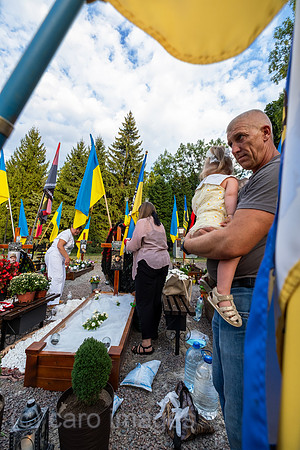 Ukraine, Lwiw - Das Marsfeld, Ehrenfriedhof der gefallenen Lwiwer Soldaten im Ukrainekrieg