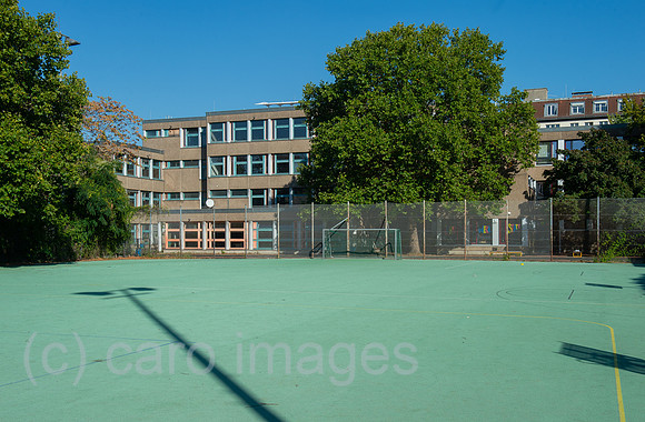 Berlin, Deutschland - Die Kurt-Schumacher-Grundschule in der Puttkamer Strasse in Kreuzberg