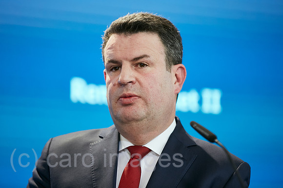 00R240305D104CAROEX.JPG