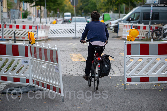 Berlin, Deutschland - Sprassensperrung mit Absperrgitter