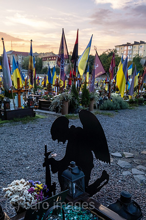 Ukraine, Lwiw - Das Marsfeld, Ehrenfriedhof der gefallenen Lwiwer Soldaten im Ukrainekrieg