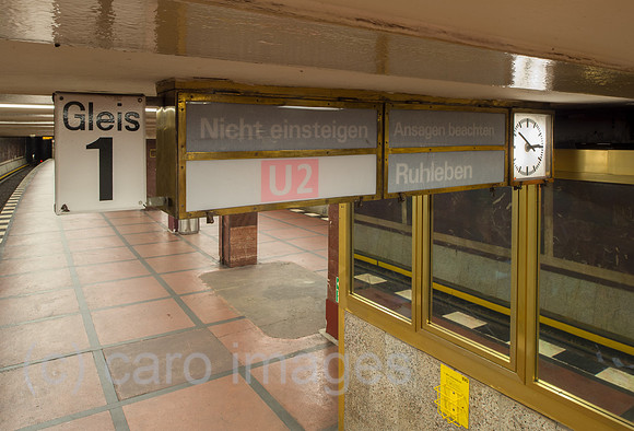 Berlin, Deutschland - U-Bahnhof Mohrenstrasse