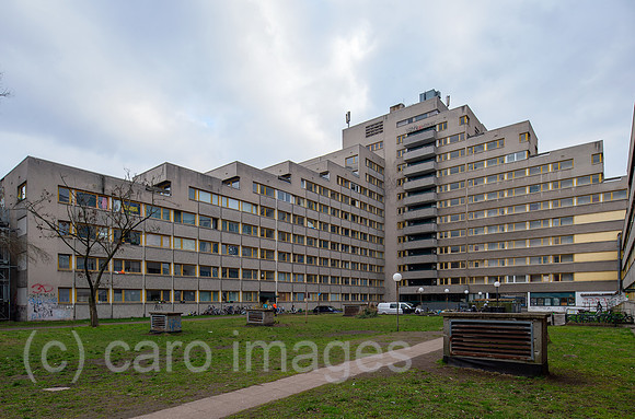 Berlin, Deutschland - Wohnbebauung am Hafenplatz