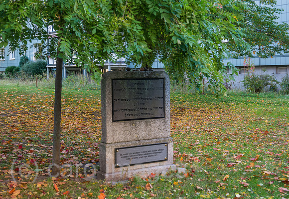 Berlin, Deutschland - Gedenkstein fuer die Opfer der Berliner Judenverbrennung von 1510