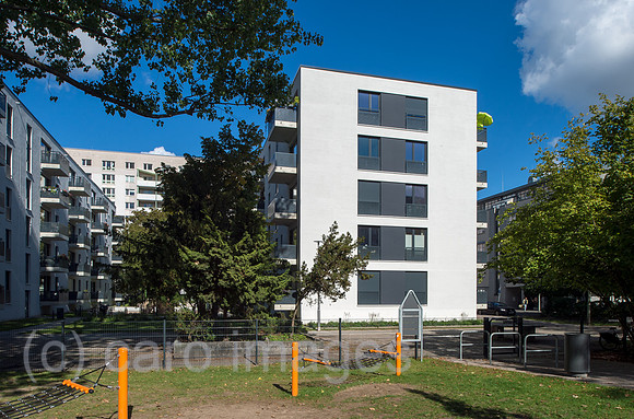 Berlin, Deutschland - Nachverdichtung von Wohnraum durch Neubauten der WBM in der Ifflandstrasse in Berlin-Mitte