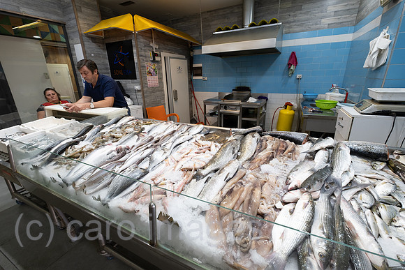 Albanien, Tirana - Marktstand mit Fisch