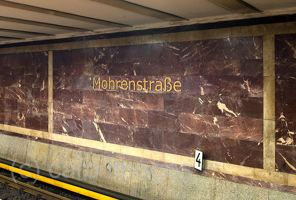 Berlin, Deutschland - U-Bahnhof Mohrenstrasse