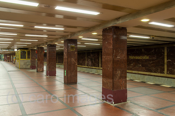 Berlin, Deutschland - U-Bahnhof Mohrenstrasse