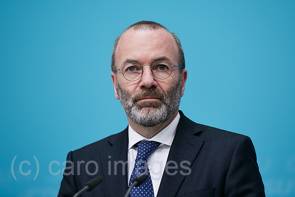 00R240311D193CAROEX.JPG