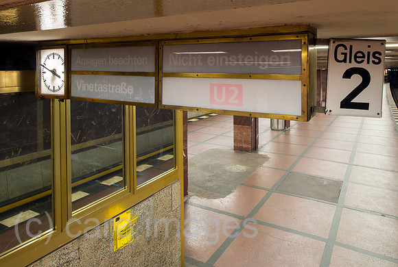 Berlin, Deutschland - U-Bahnhof Mohrenstrasse